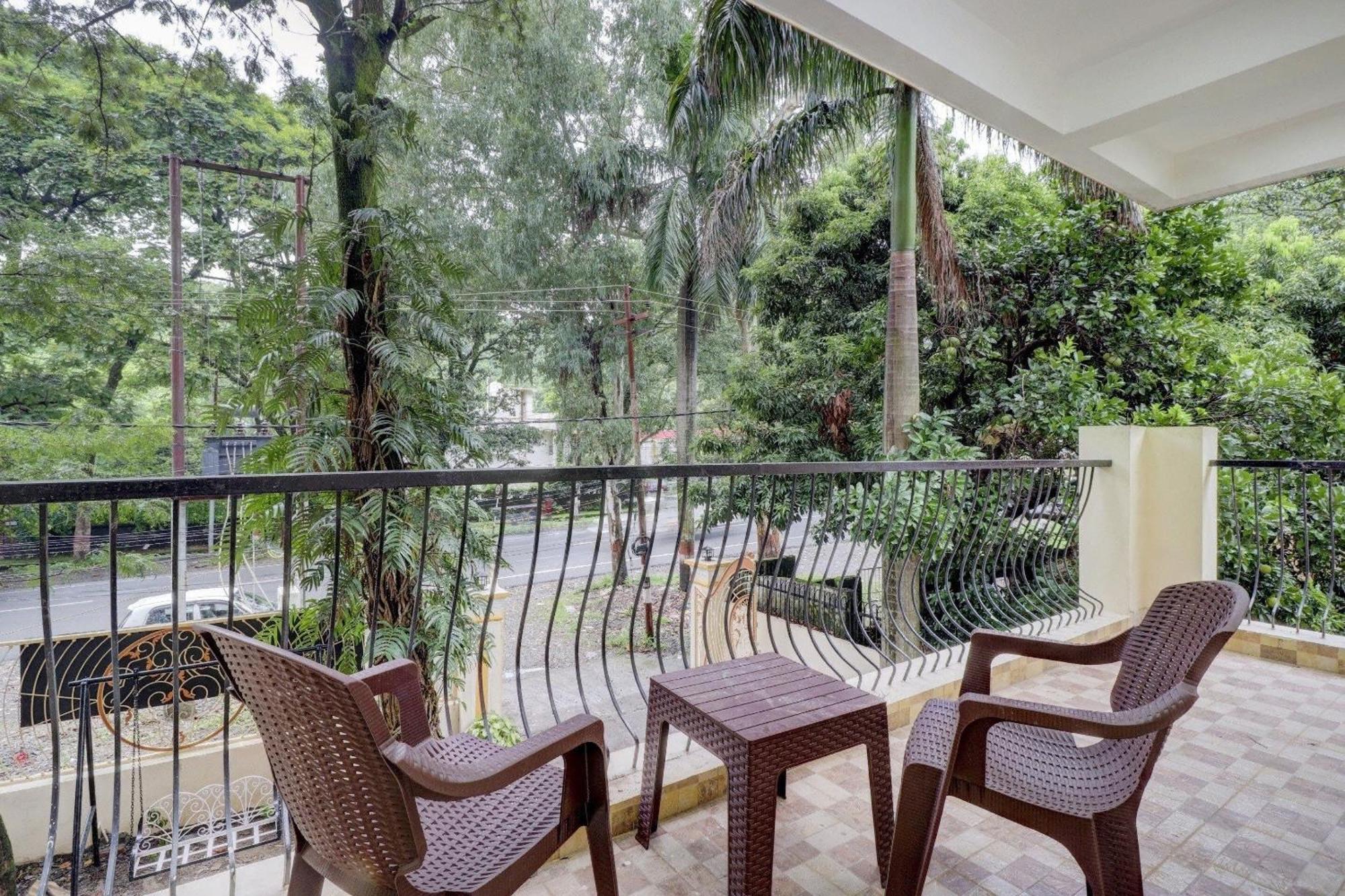 Super Capital O Crestwood Inn Dehradun Exterior photo